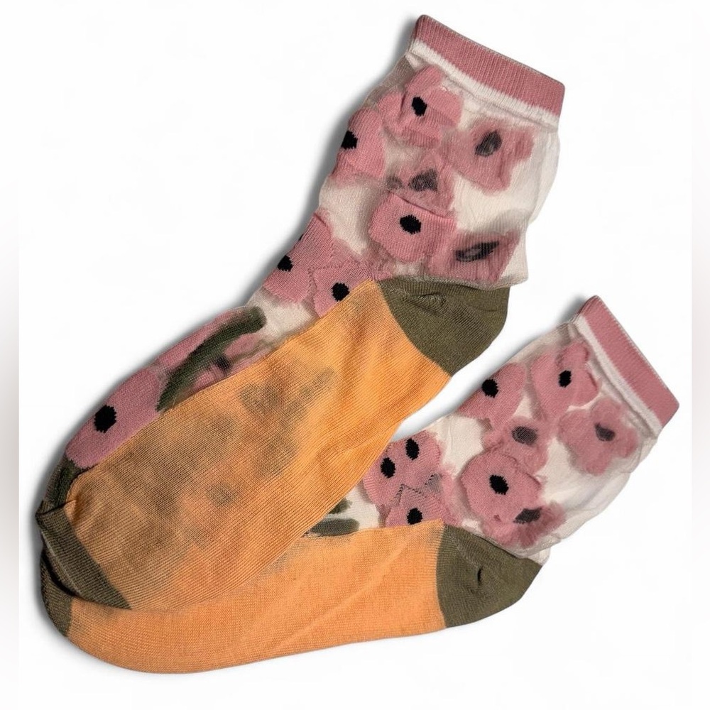 Brand new | Floral sheer socks